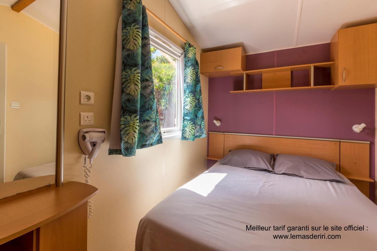 Camping Le Mas De Riri Celles  Zewnętrze zdjęcie