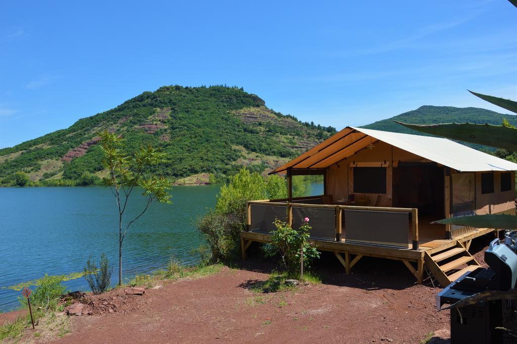 Camping Le Mas De Riri Celles  Zewnętrze zdjęcie